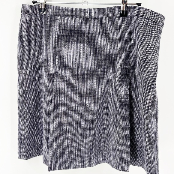 ✅ J. CREW FACTORY SUITING SKIRT SIZE 10 NAVY/WHITE - Picture 1 of 5
